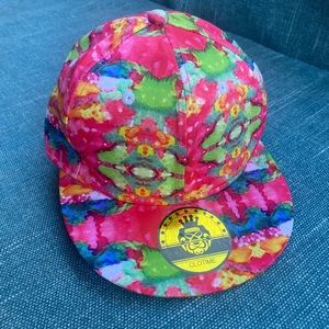🌺Kaleidoscope/tie-dye hat🌺
